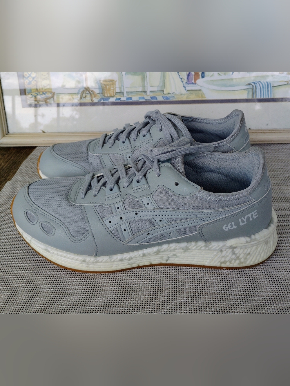 Men's Asics Tiger "HyperGel-Lyte" Mid-Grey Mesh Running/Casual Shoes. Size 8.